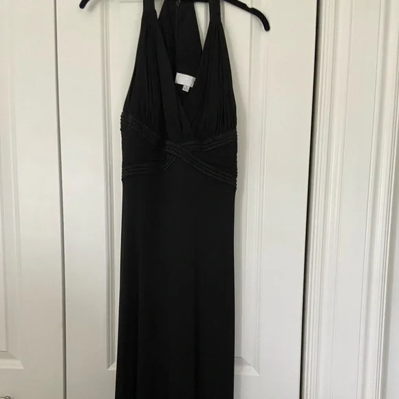 Badgley Mischka | Dresses | Gorgeous Black Jersey Badgley Mischka Long Gown Very Flattering | Poshmark Badgley Mischka | Dresses | Gorgeous Black Jersey Badgley Mischka Long Gown Very Flattering | Poshmark